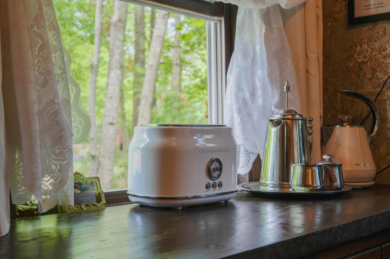 Vintage Wild West Tiny Hotel In The Woods! Pine City Luaran gambar