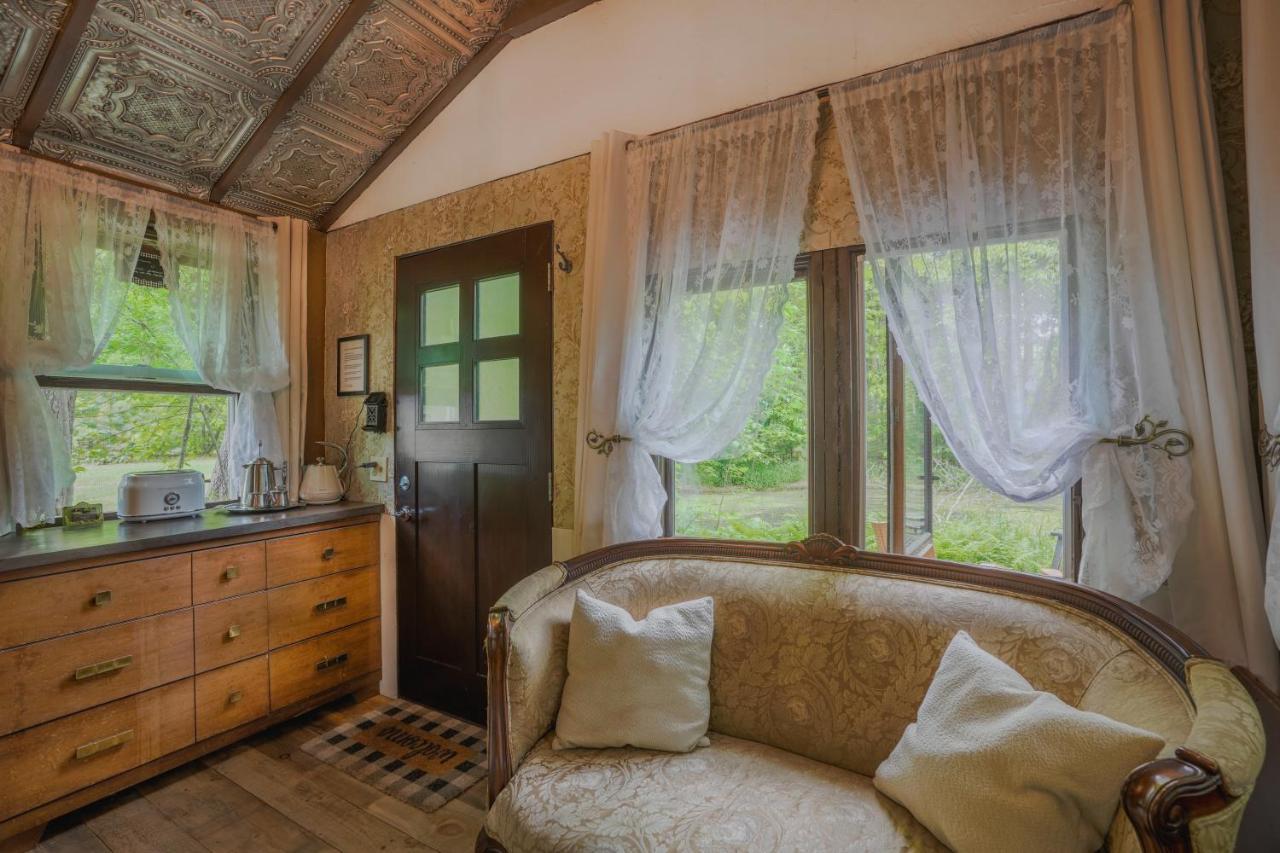 Vintage Wild West Tiny Hotel In The Woods! Pine City Luaran gambar
