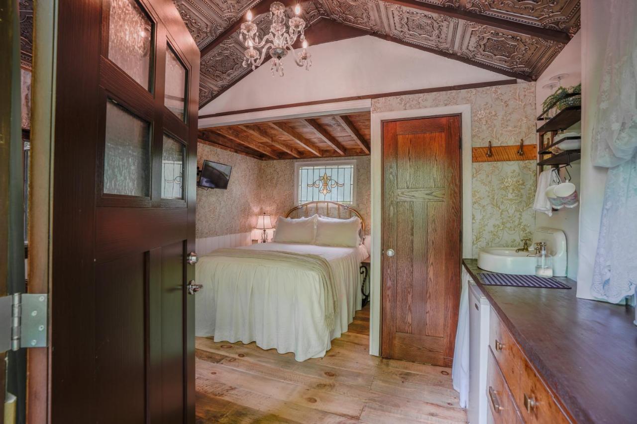 Vintage Wild West Tiny Hotel In The Woods! Pine City Luaran gambar